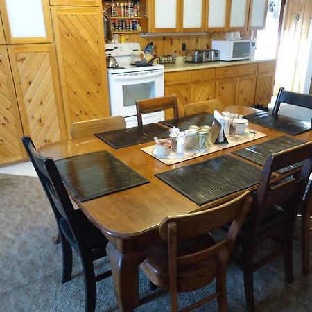 Bancroft Bed & Breakfast Bagian luar foto