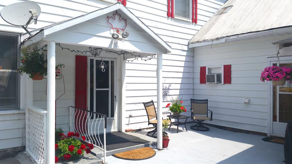 Bancroft Bed & Breakfast Bagian luar foto