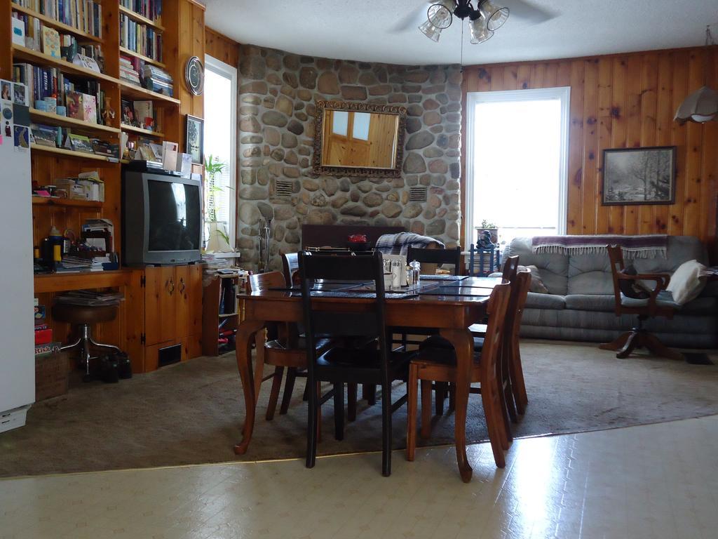 Bancroft Bed & Breakfast Bagian luar foto